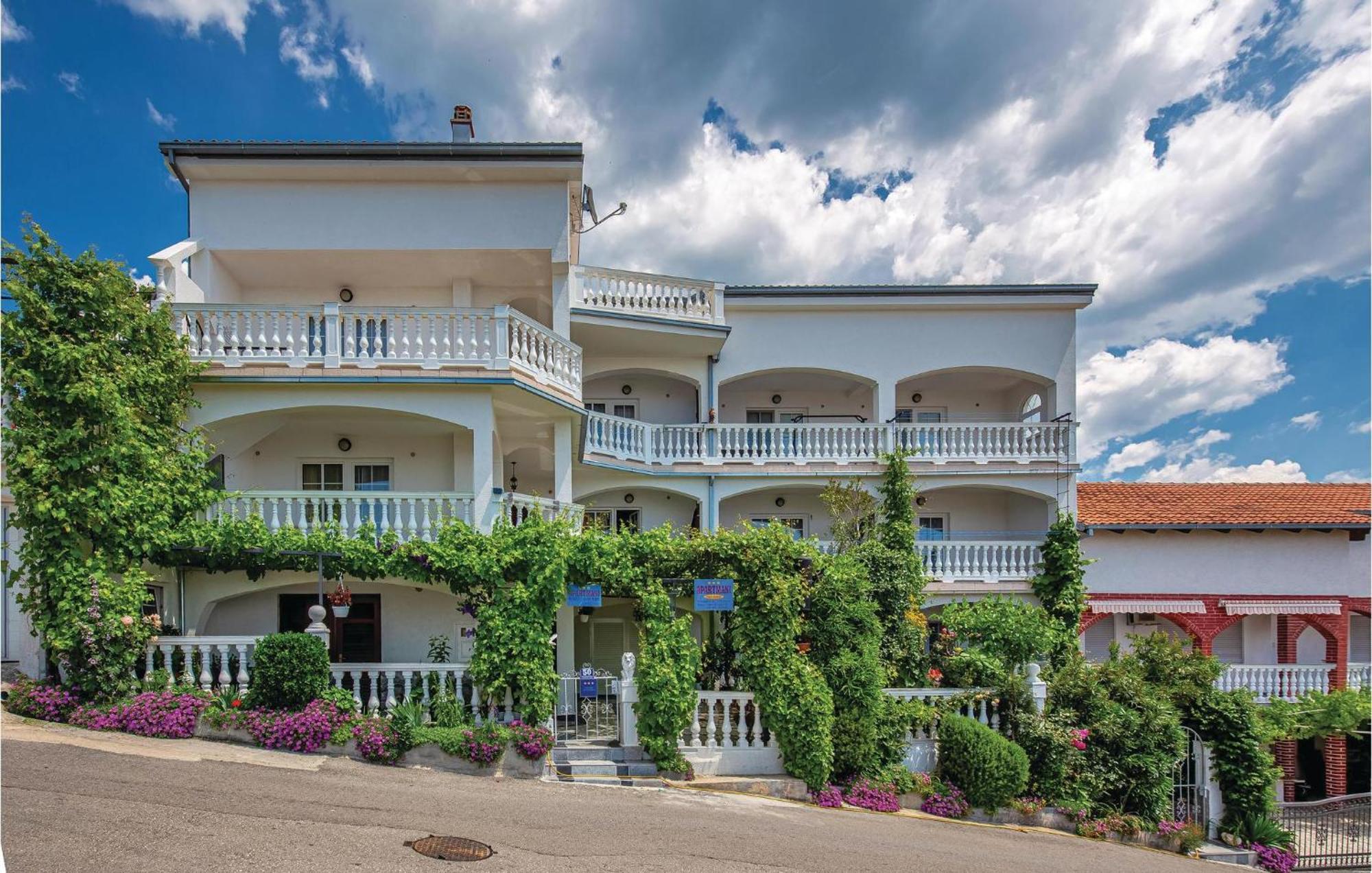 Stunning Apartment In Crikvenica With Kitchen 외부 사진
